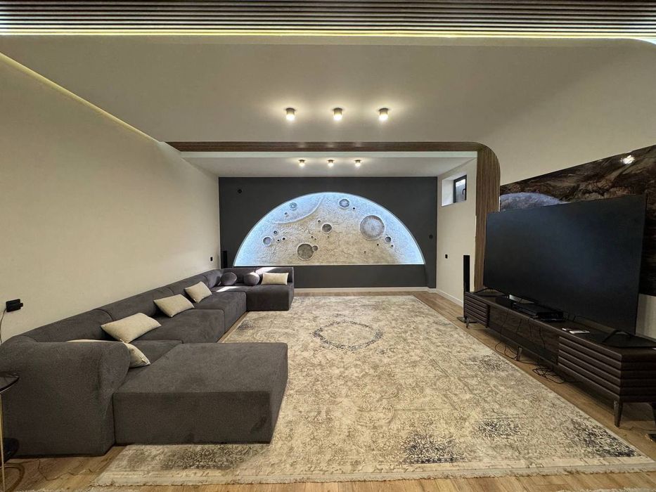 Срочно Срочно продаётся ЛЮКС Дом самом центре города