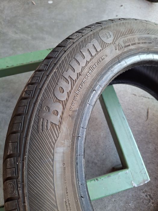 2 Anvelope de vară 165 65 r14 Barum