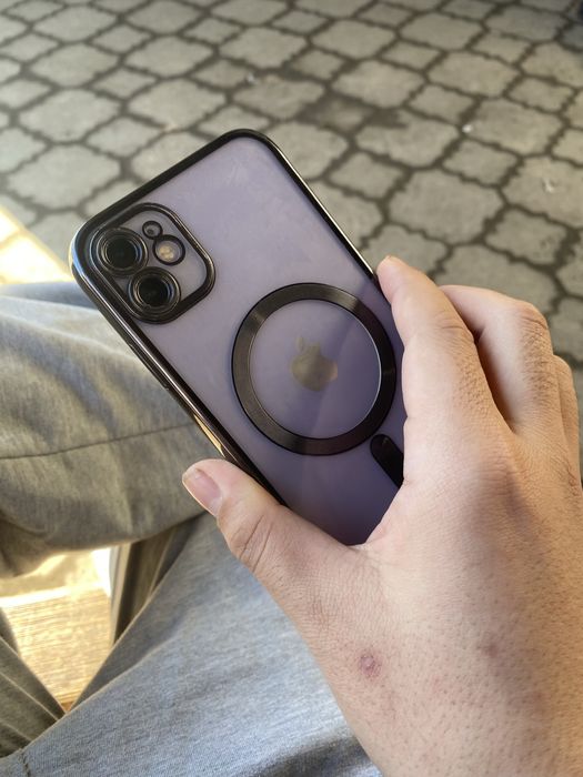 Айфон 11 в отличном состоянии