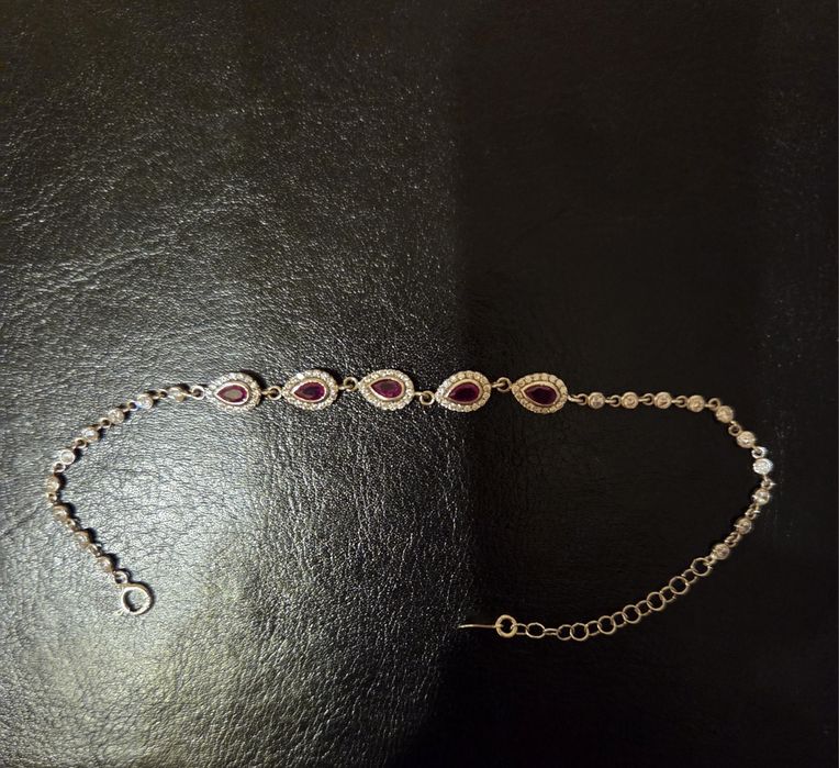 Продается серебряные серьги 925 пробы с рубином