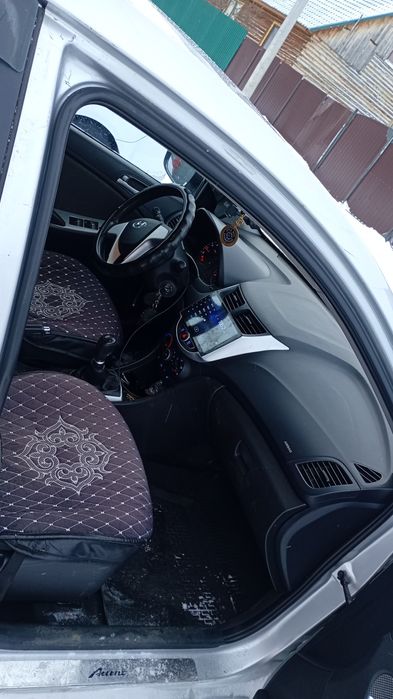 Hyundai accent  (ласточка)