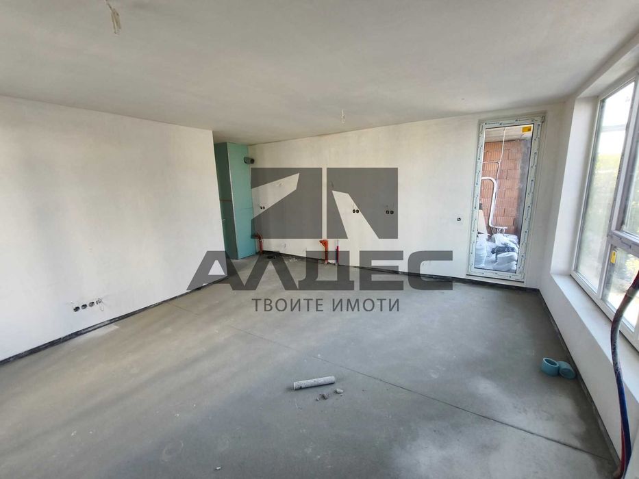 Продава се Двустаен апартамент в София, Банишора - 107 кв.м за 1278 €/кв.м - Снимка #3