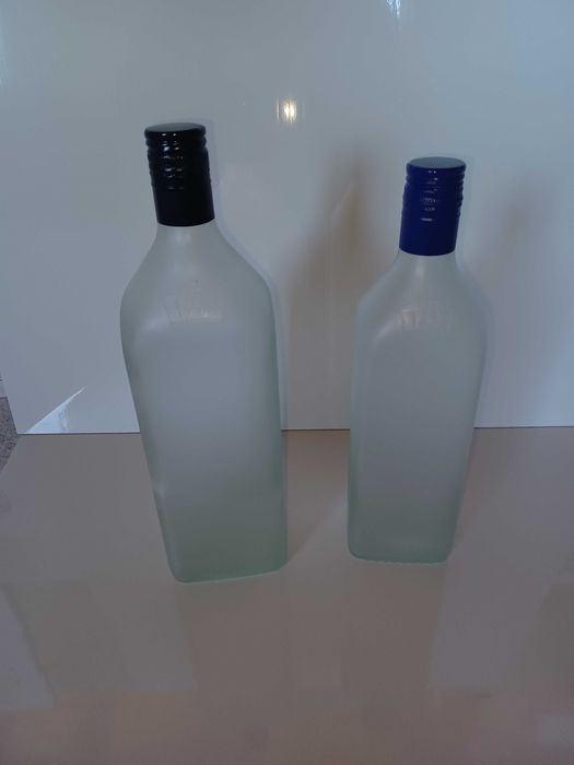 Матирани стъклени бутилки за ракия,вино, и др.