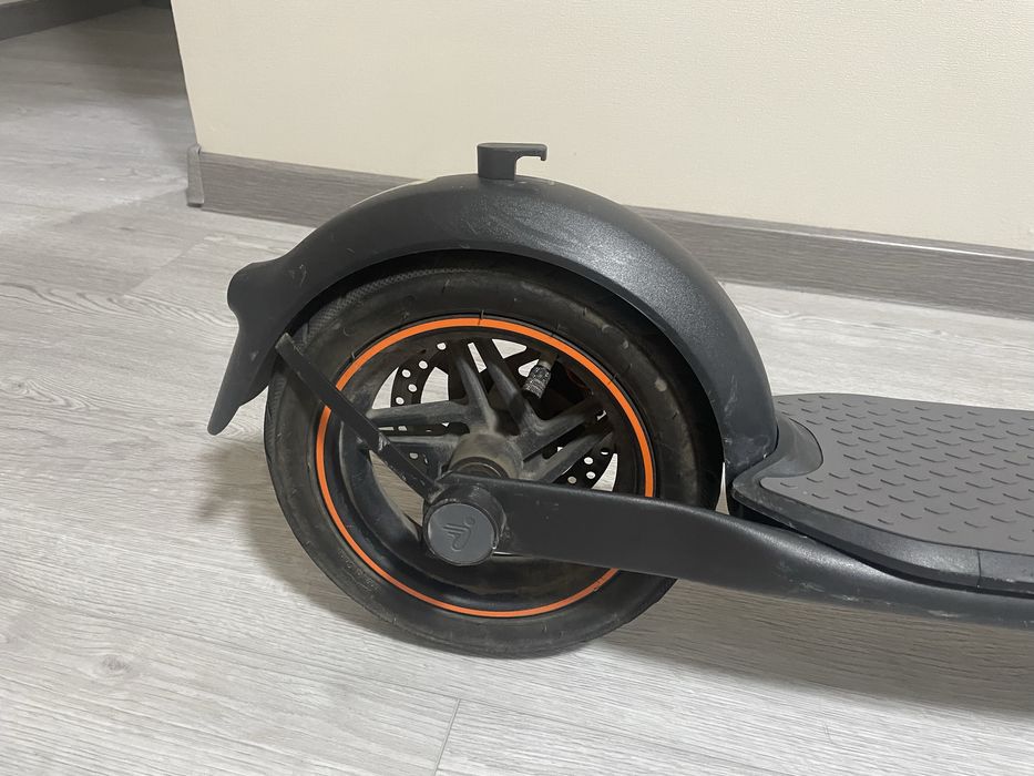 Самокат Ninebot Kickscooter F40