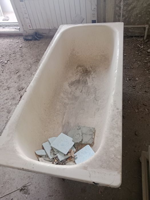 Ванна б/у отдам бесплатно