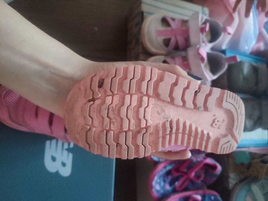 New balance маратонки