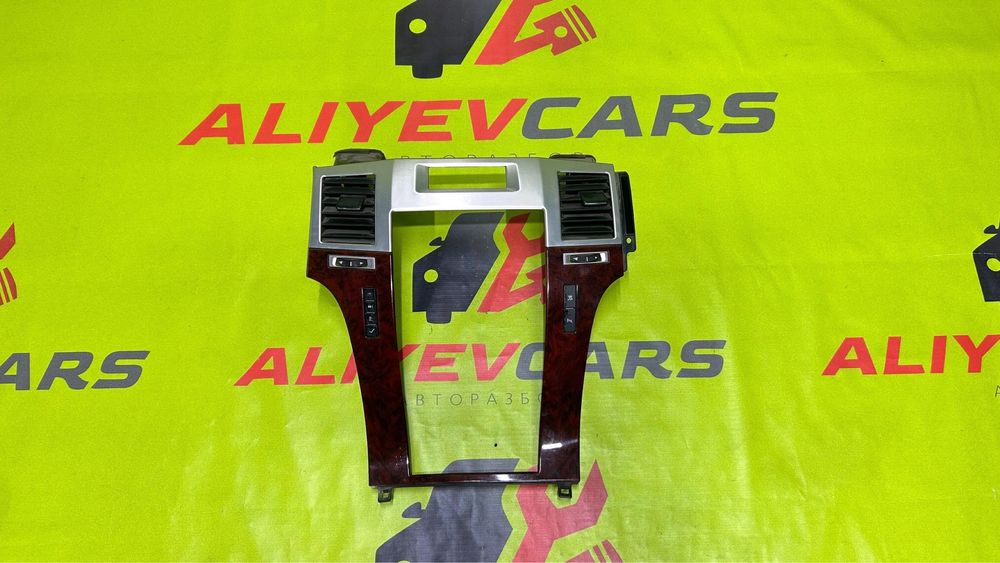 Консоль Cadillac Escalade III