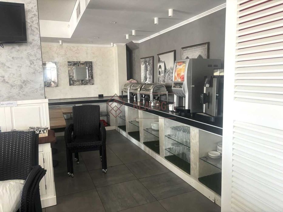 Дава се под наем Заведение в Балчик - 275 кв.м за 1020 € - Снимка #2