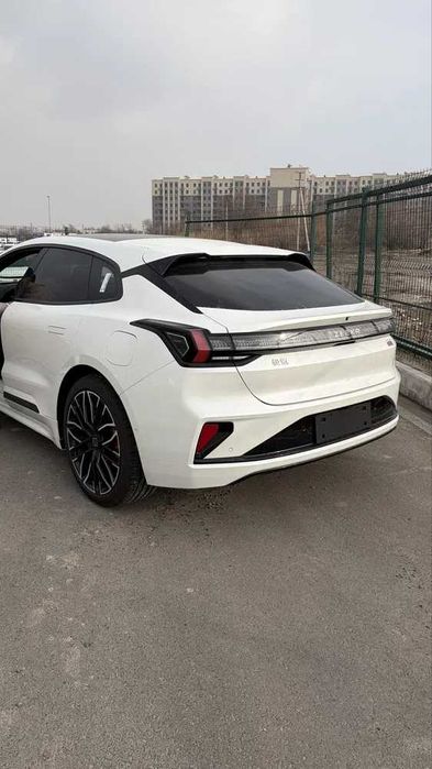 Zeekr 001 We 4WD 95rwh pod zakaz