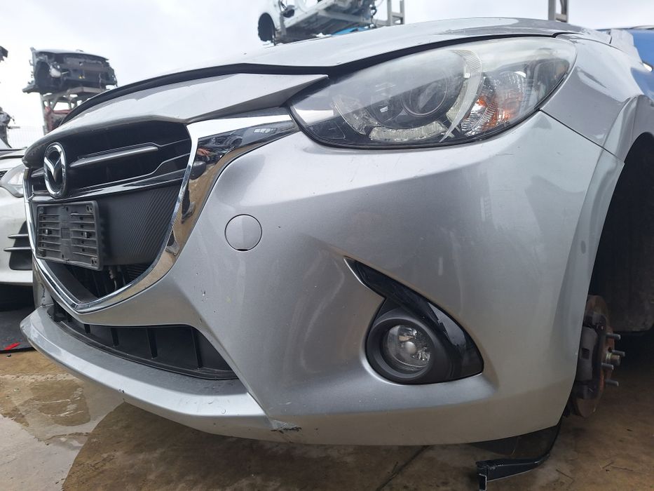 Предна броня Mazda 2 / Мазда 2 2016г.
