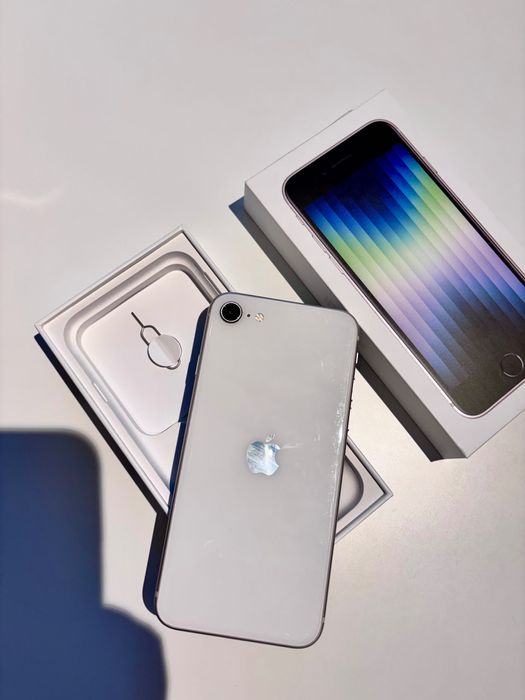 Apple Iphone SE 2022 бял 64GB 3-то поколение