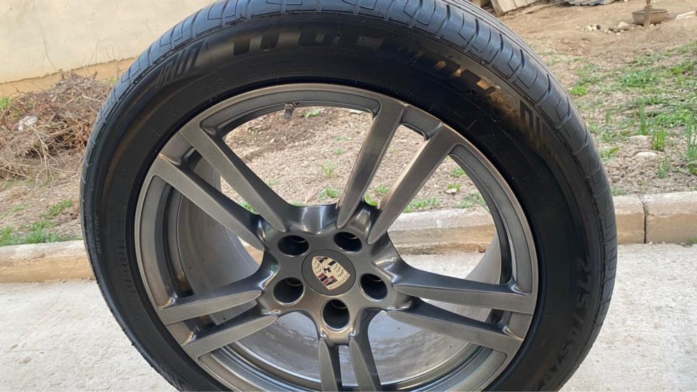 Диски с резинами Porshe