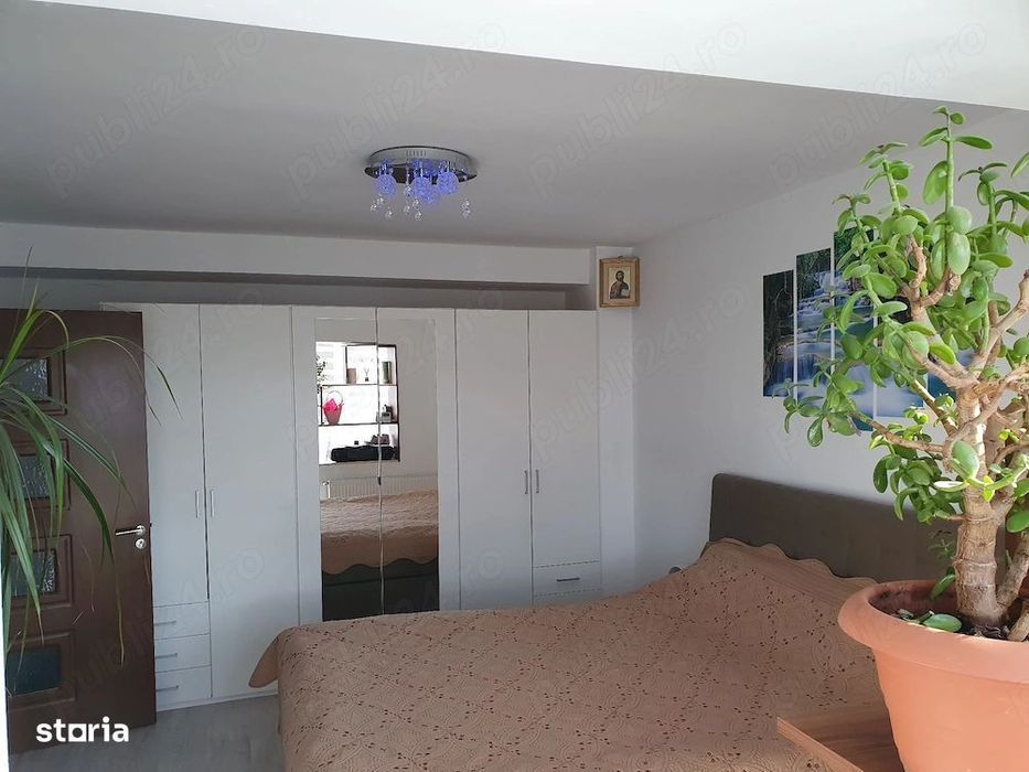 Vanzare Apartament 4 camere