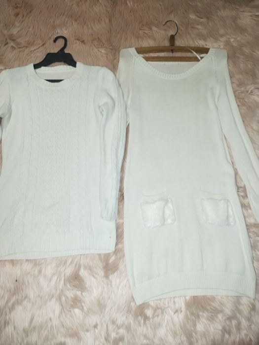 Продам платья и кофты