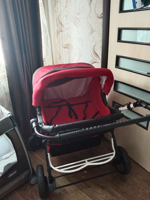 Продам для двойняшек коляску