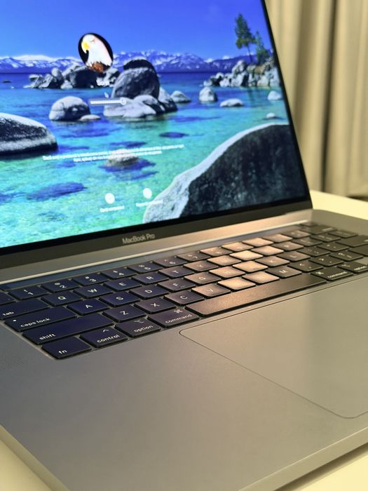 Macbook Pro 16” Touchbar Impecabil