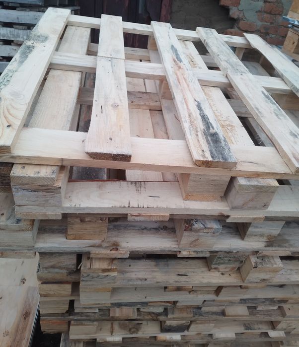Поддоны 1.10на1.10 доски