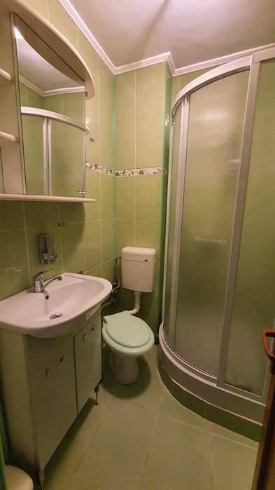 Apartament cu 4 camere de inchiriat