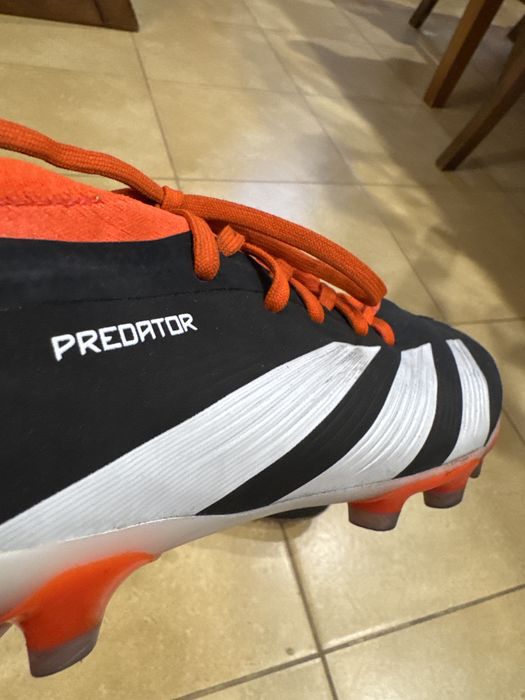 Ghete Fotbal Adidas Predator League (Mărime 43/5))