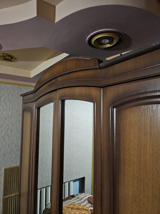 Спальный гарнитур дерево