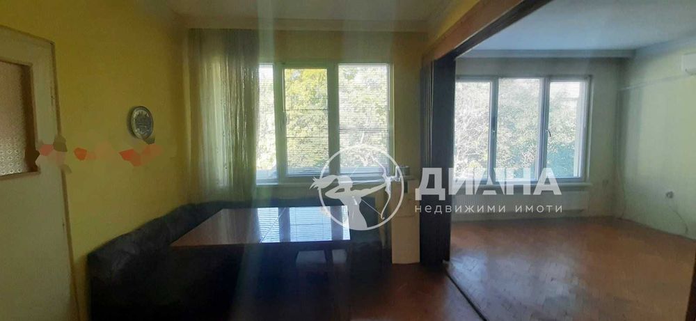 Продава се Тристаен апартамент в Пловдив, Каменица 1 - 98 кв.м за 1796 €/кв.м - Снимка #1