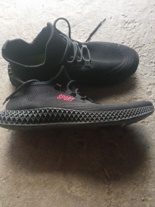 Vând Adidas sport Nr 41