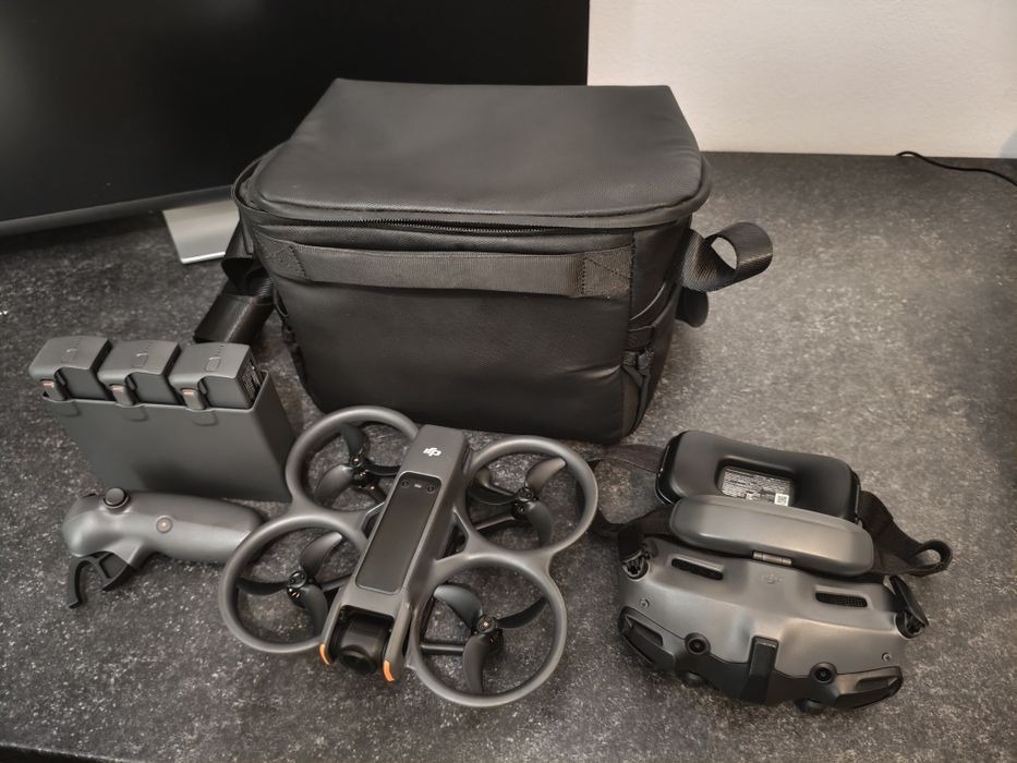DJI Avata 2 Fly More Combo (Goggles 3, Drona neactivata)