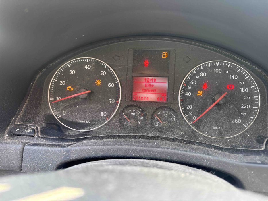 На части Vw Golf Plus 1.6i bse 2007год бензин ръчка