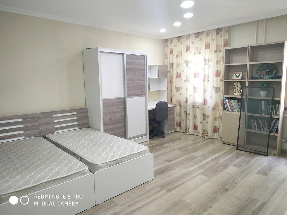 Продается 4 комнатная квартира ремонт ул.Новомосковская, стадион NBU