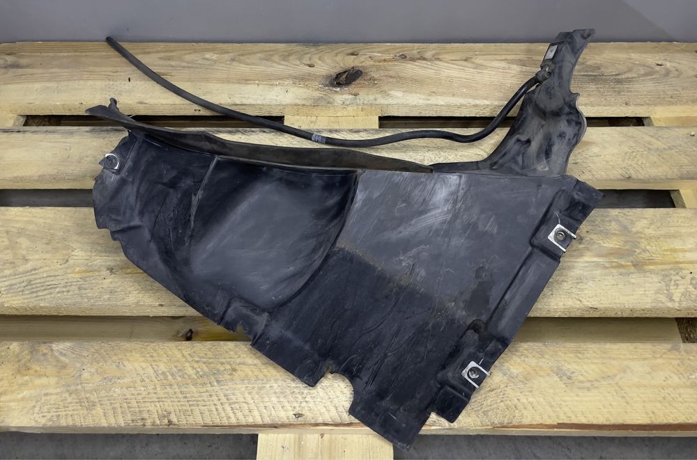 Предна лява част подкланик Audi Q5 80A853887E