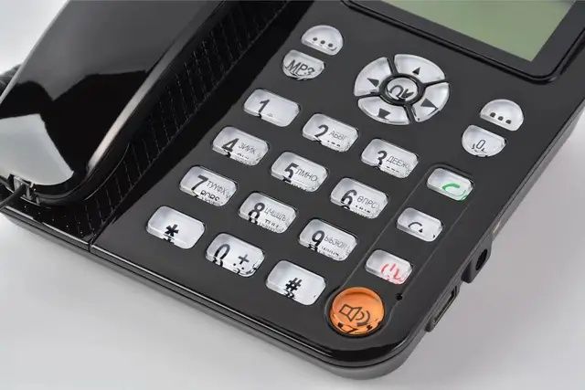 АКЦИЯ!!!  Uzmobile DLNA ZT668 CDMA-450 MHZ янги телефон. Оптом