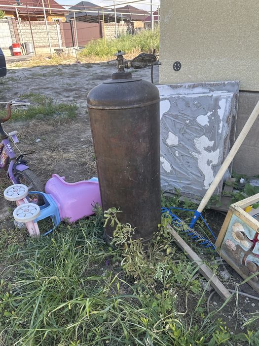Продам большой газовый баллон