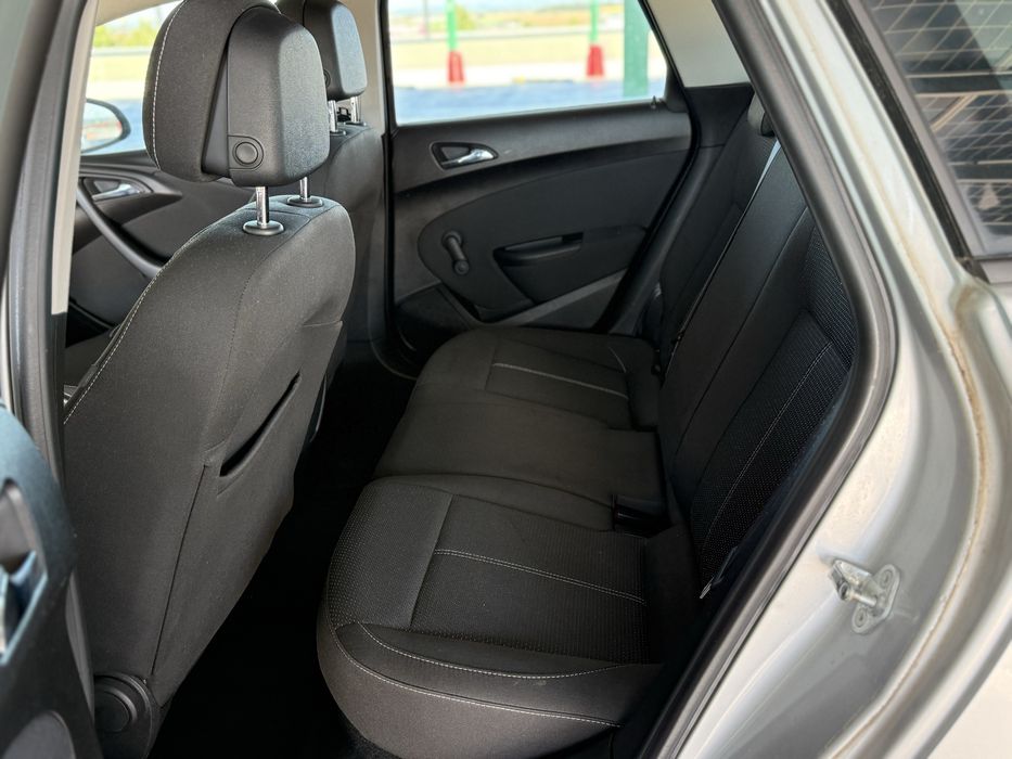 Opel Astra J 1.6CDTI/2016/GARANTIE 12LUNI/Rate AVANS 0/Clima/JANTE