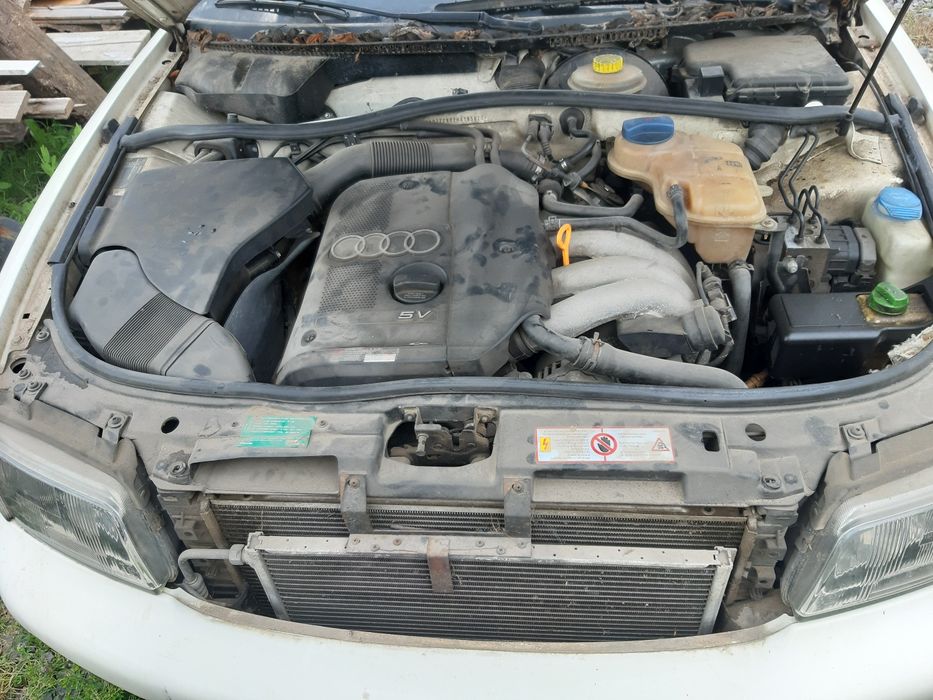 Ауди А4 б5 1.8 125кс автоматик на части