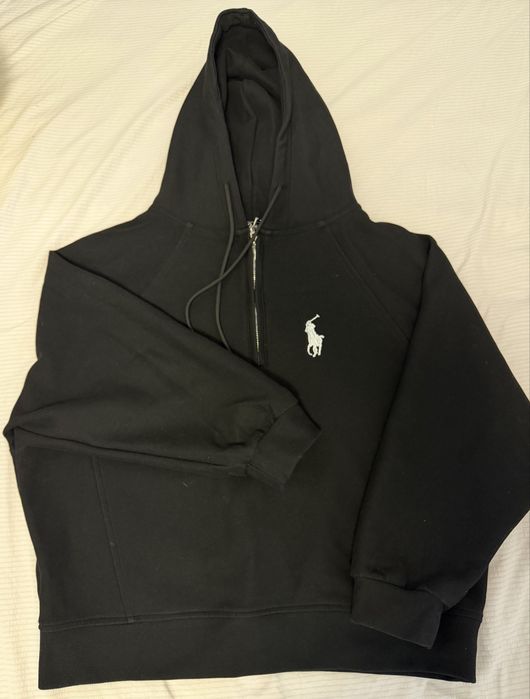 Женская одежда.