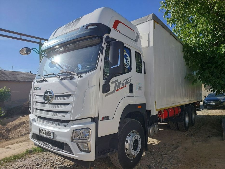 Faw yuk avtomashinasi