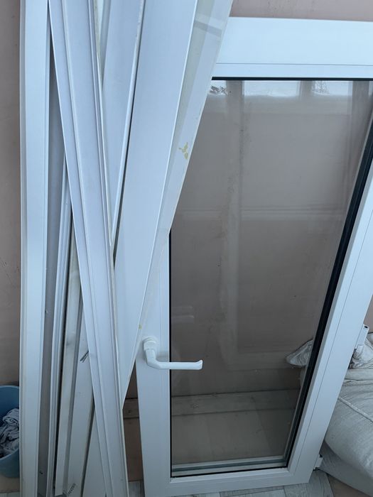 Продам пластиковое окно