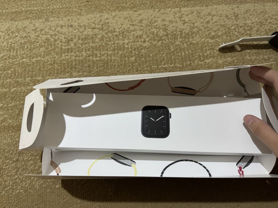 apple watch 5 серия 40мм