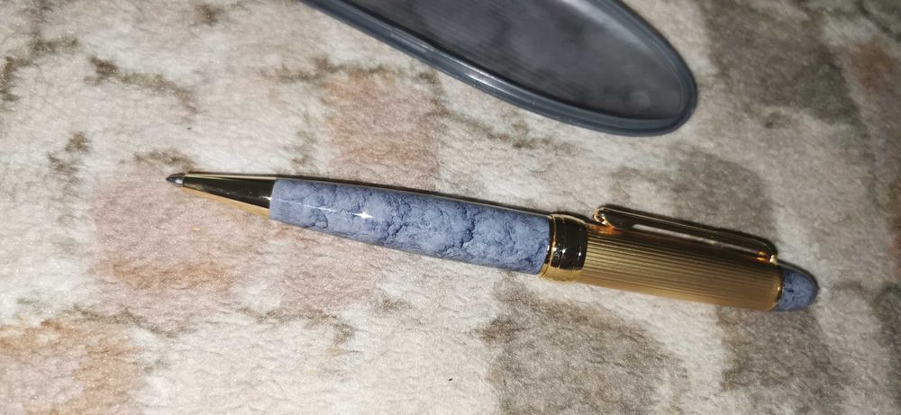 pix directorial culoare deosebita