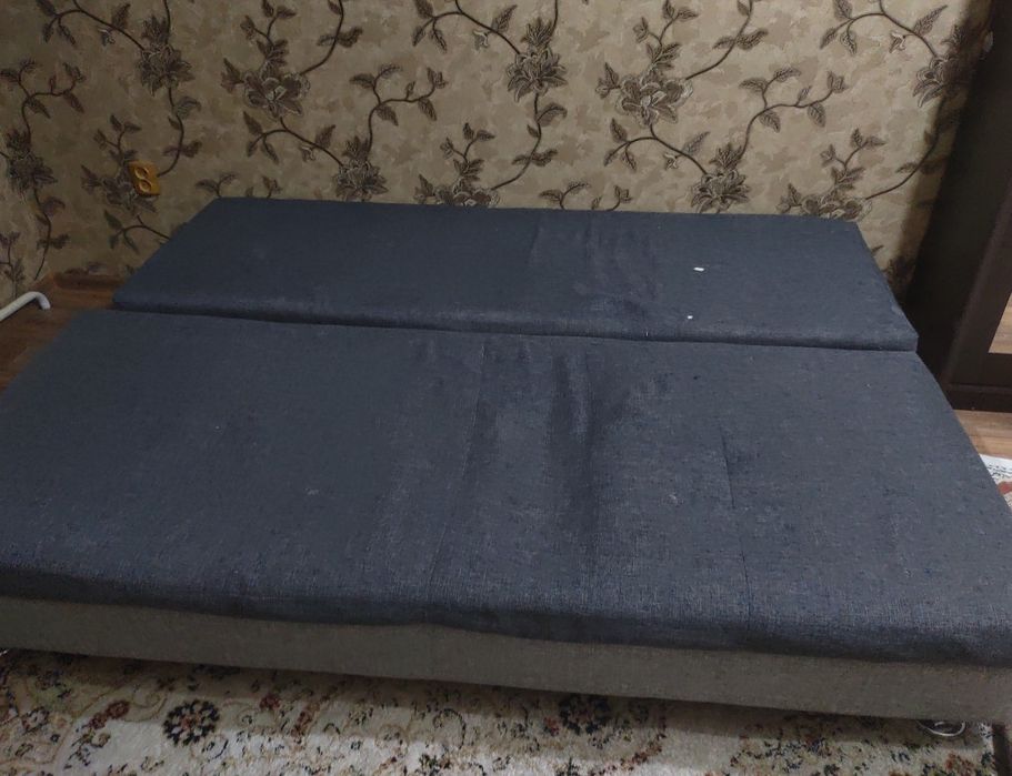 Диван кровать отдам даром