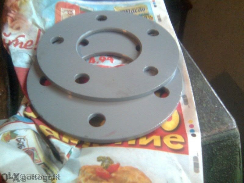 продавам 2 , нови, стоманени фланци за мерцедес,ауди, дебелина 5мм, 5x