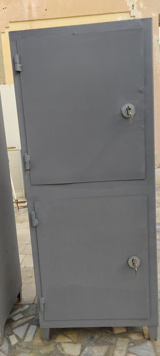 Продаются сейфы.