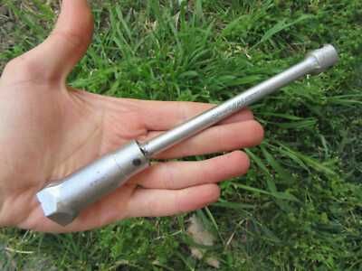 Ключ за свещи Hazet за Мерцедес Бенц 21