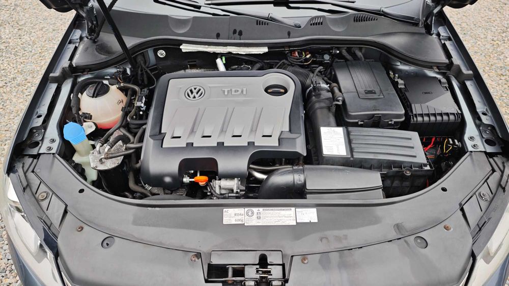 Volkswagen Passat 7 XENON/EXECUTIVE/Кожа/Автоматик/DSG/NAV/DVD/KAM