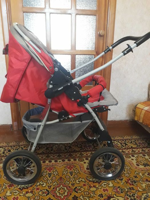 продам детскую коляску