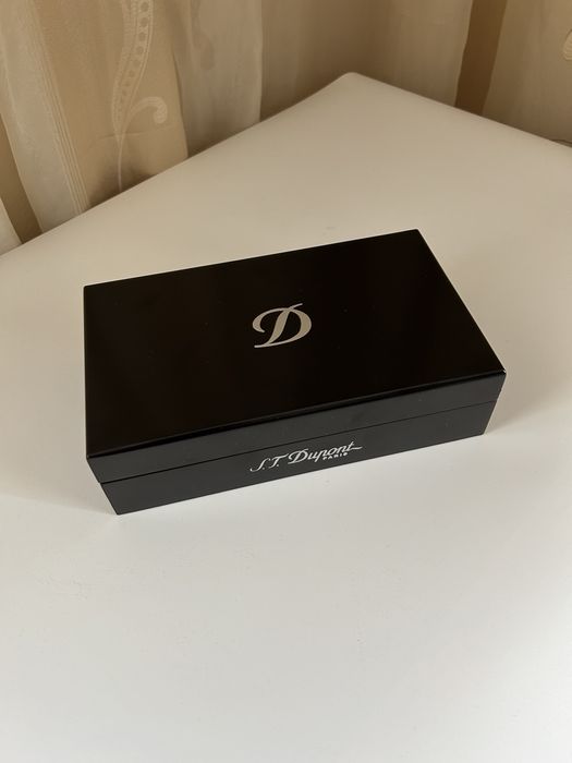 S.T. Dupont Ligne 2 Black & Gold – запалка, 2 пламъка, пълен комплект