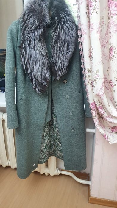 Зимнее пальто плотное теплое