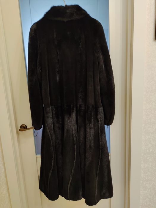 Продам шубу норковую
