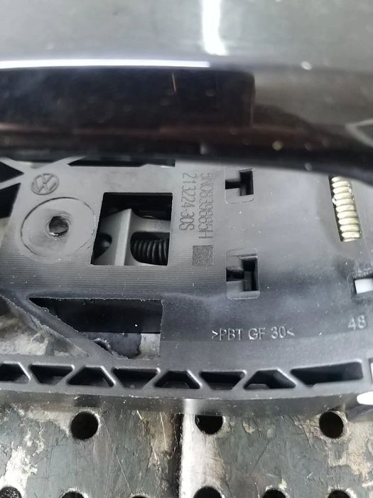Maner usa stanga spate vw t cross c11 d31 5n0839885h