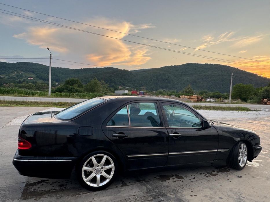 MERCEDES-BENZ E-Class 2001 — imagine 2